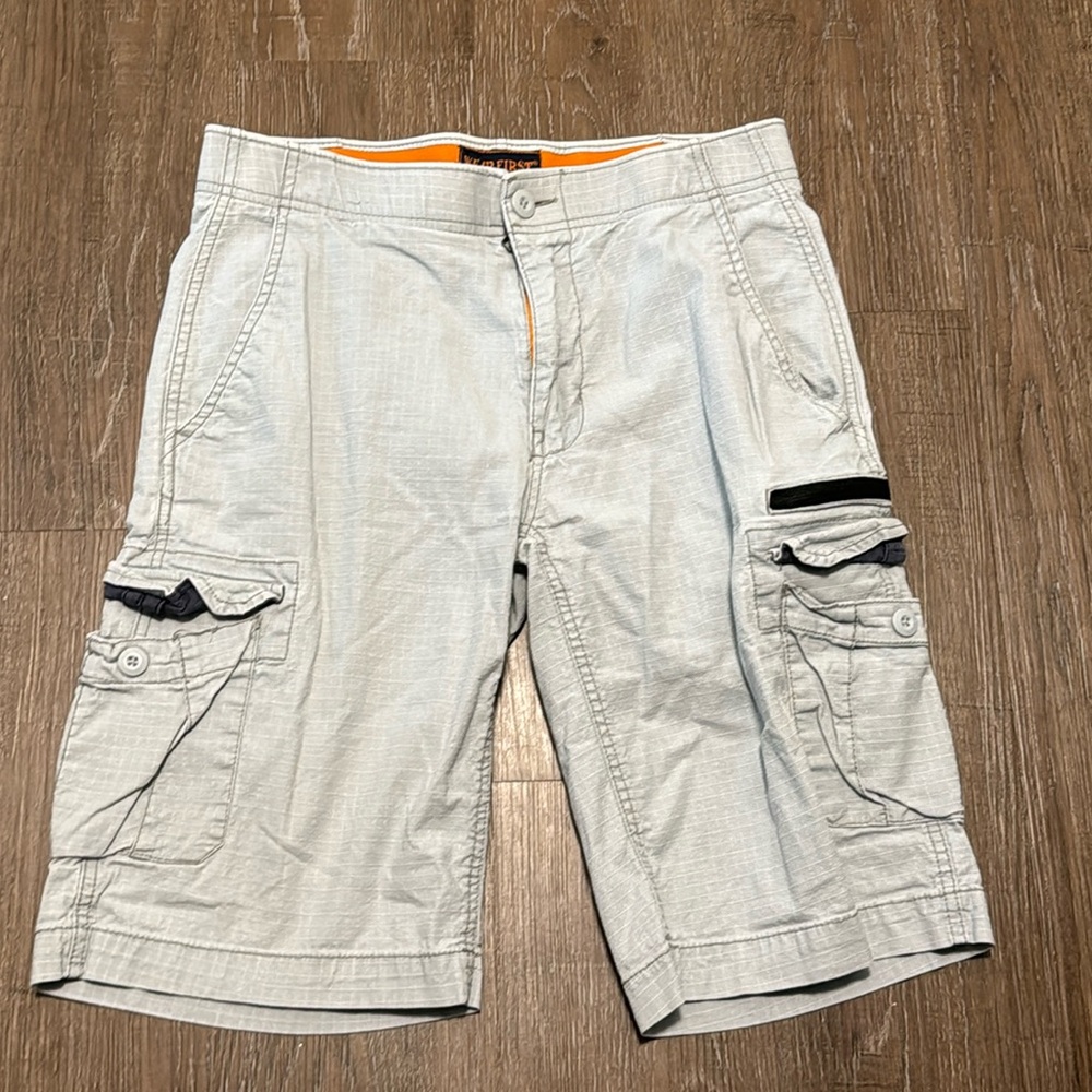 Wear First Mens Size 29 Cargo Shorts Light Grey